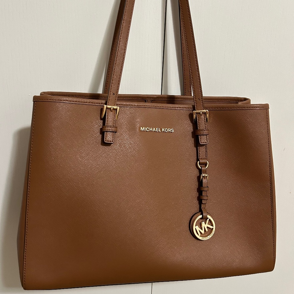Michael Kors Jet Set Safiano Leather tote bag light brown